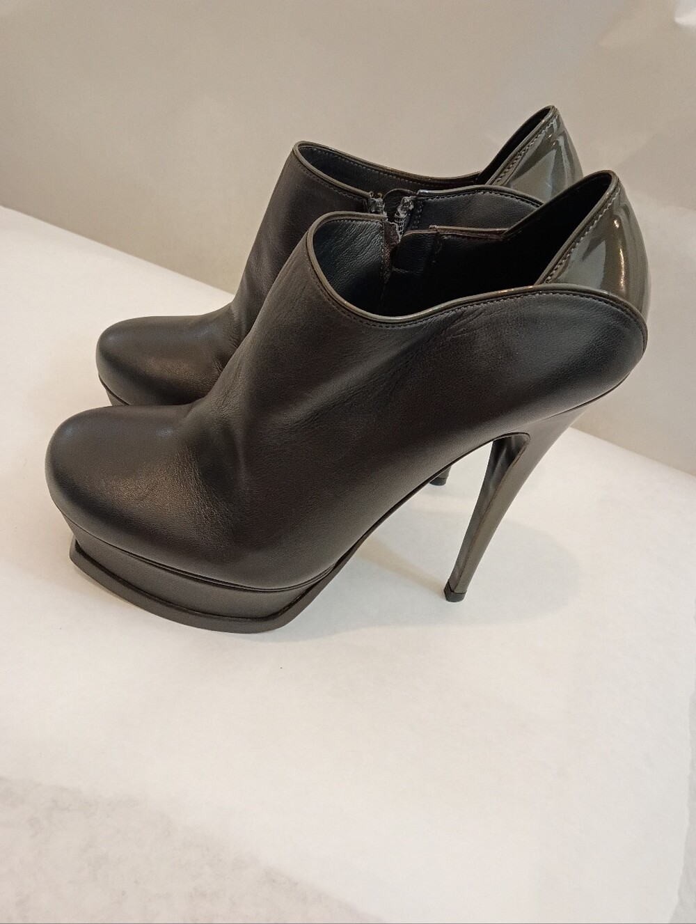 Yves Saint Laurent Tribute 105 Booties Like New Size 36.5 Worn 1x